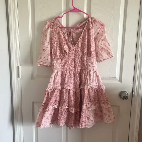American Eagle Outfitters Dresses & Skirts - American Eagle Outfitters Pink Floral Tiered Dress